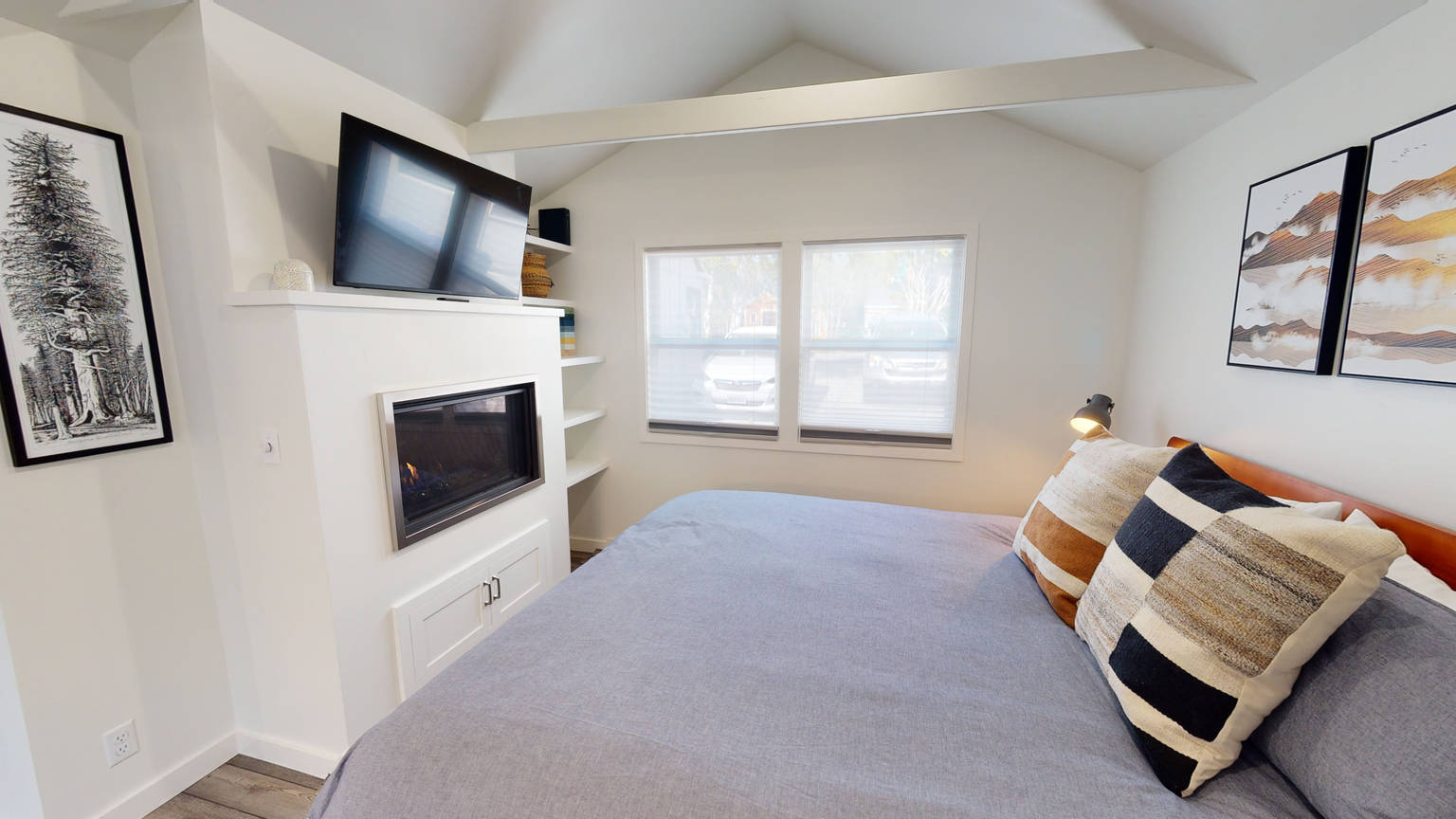 11th Street Studio New, stylish & 3 blocks to the Plaza!, Arcata, California Bed and