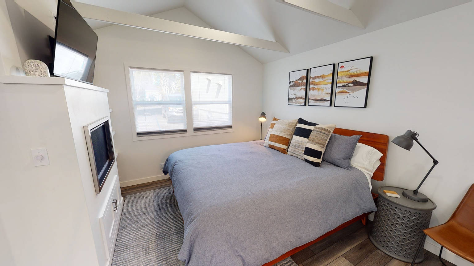 11th Street Studio New, stylish & 3 blocks to the Plaza!, Arcata, California Bed and