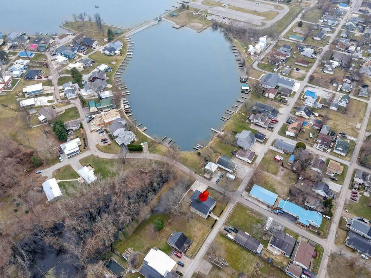 Buckeye Lake Colonial on Crane, Buckeye Lake, Ohio Bed and Breakfasts Inns