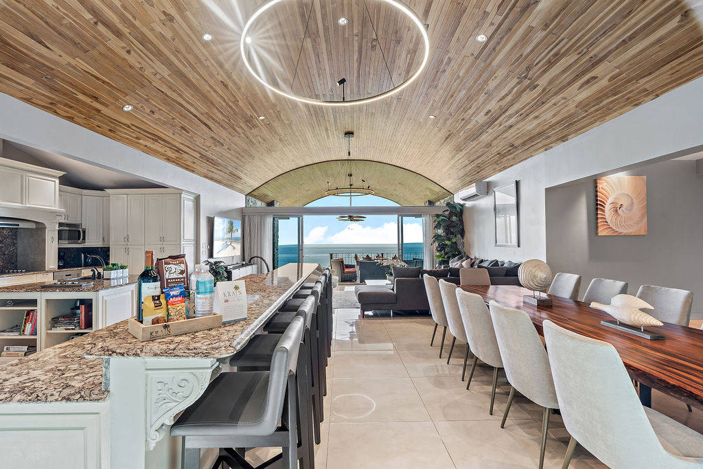 Casa de Grandes Vistas, Carrillo, Playa Hermosa, Guanacaste, Provincia de Guanacaste Bed and