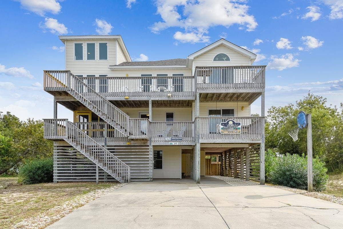 Kitty Hawk North Carolina Bed and Breakfast Inn 0375 CHIPWRECKED