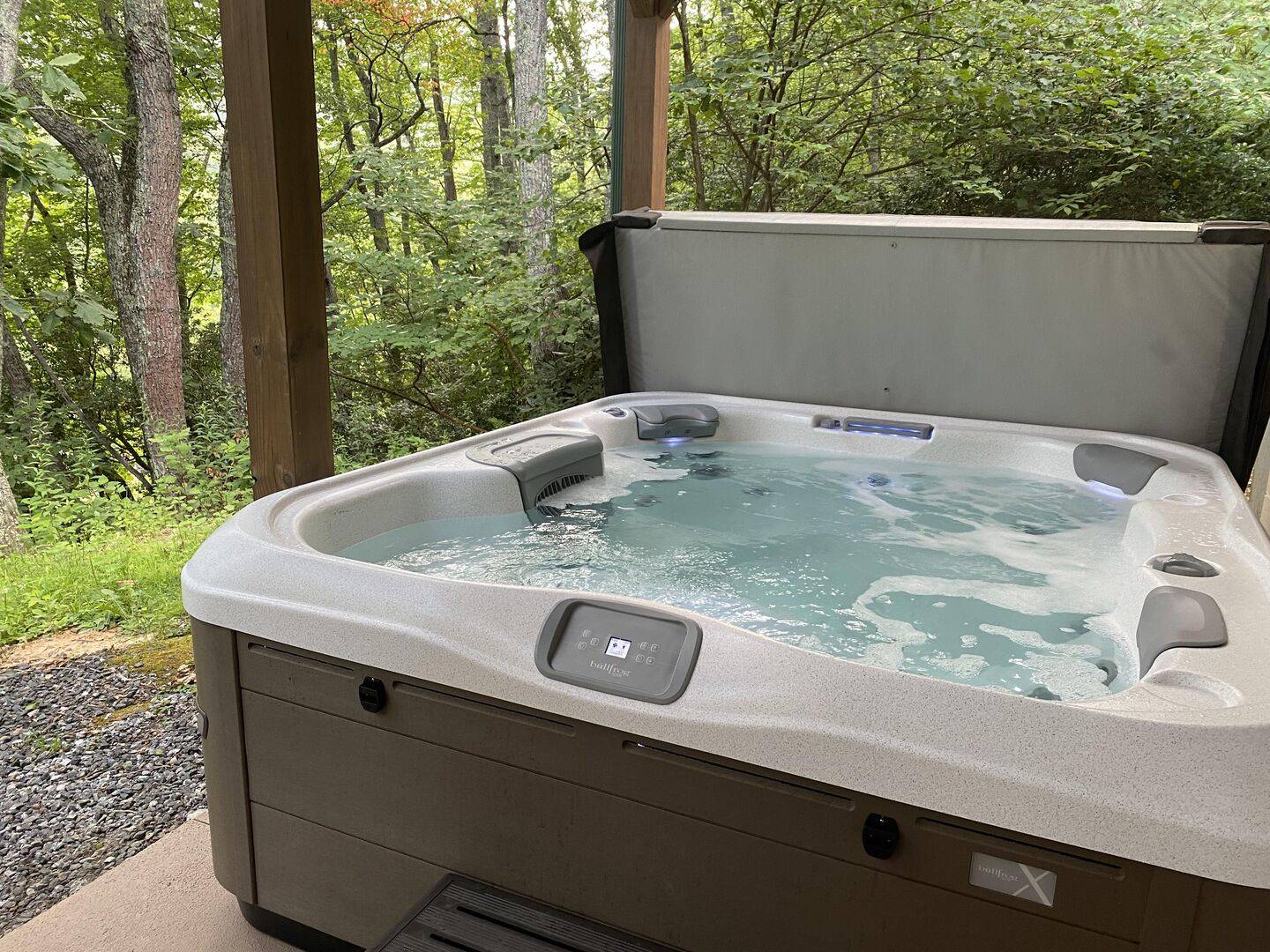 Fleetwood North Carolina Bed and Breakfast Inn Bella Woods Cabin