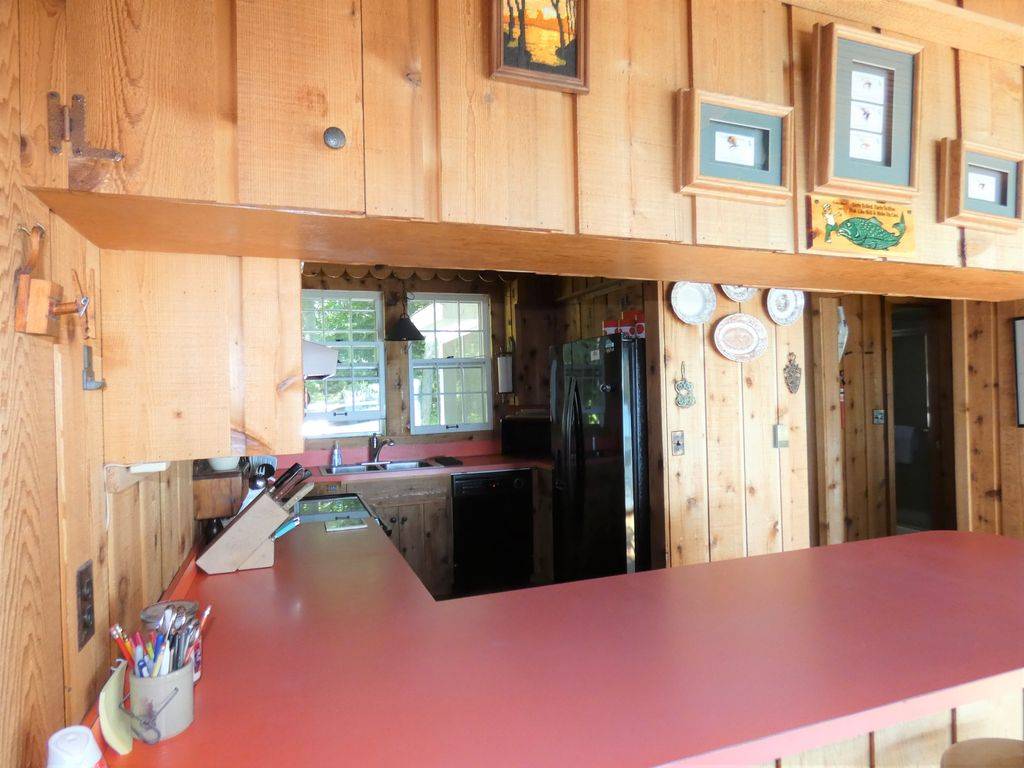 Classic Lake Cottage on Torch Lake, Alden, Michigan Bed and Breakfasts Inns