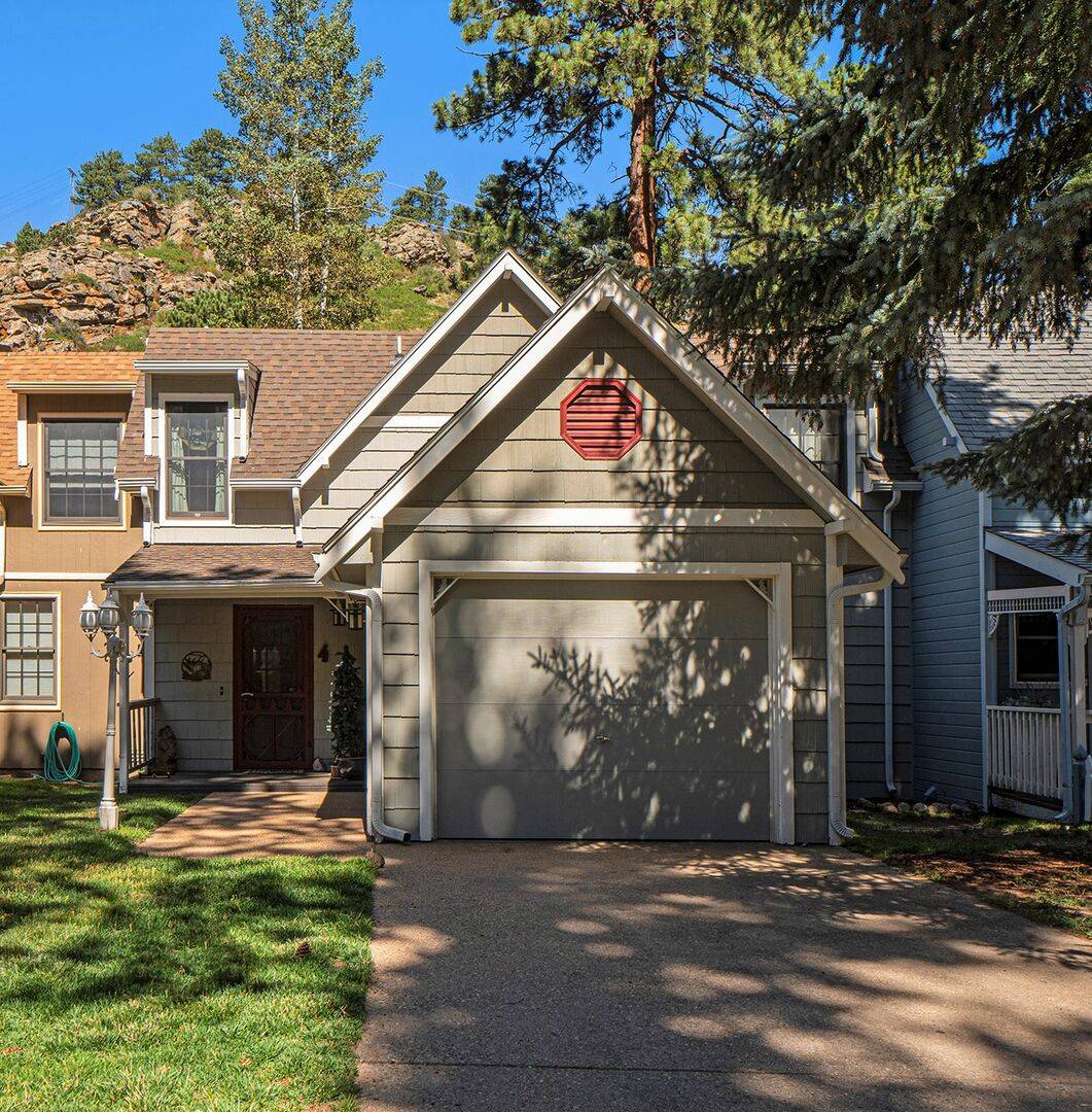 Estes Park Colorado Bed and Breakfast Inn Riverfront Escape