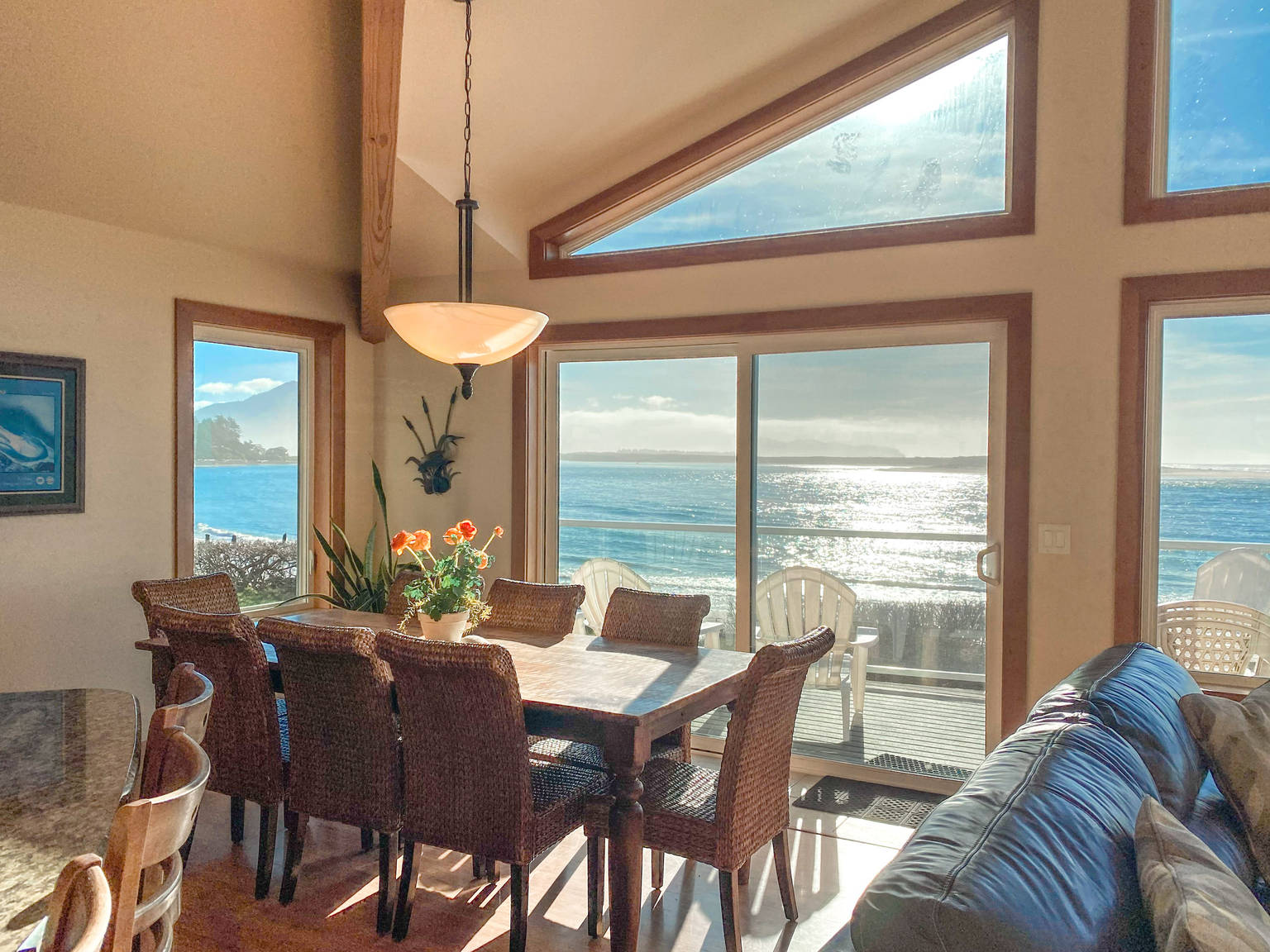 The Beachfront Haven, Tillamook, Oregon Bed and Breakfasts Inns