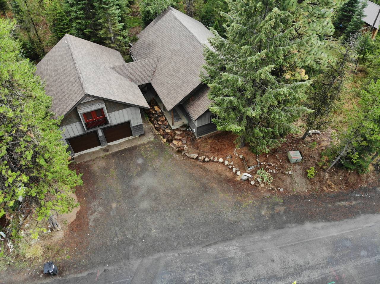 Magic McCall Cabin and Studio for Larger Groups with HOT TUB, McCall