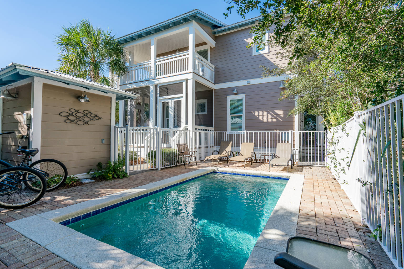 Lifeguard Loop, Seacrest Beach, Florida Bed and Breakfasts Inns