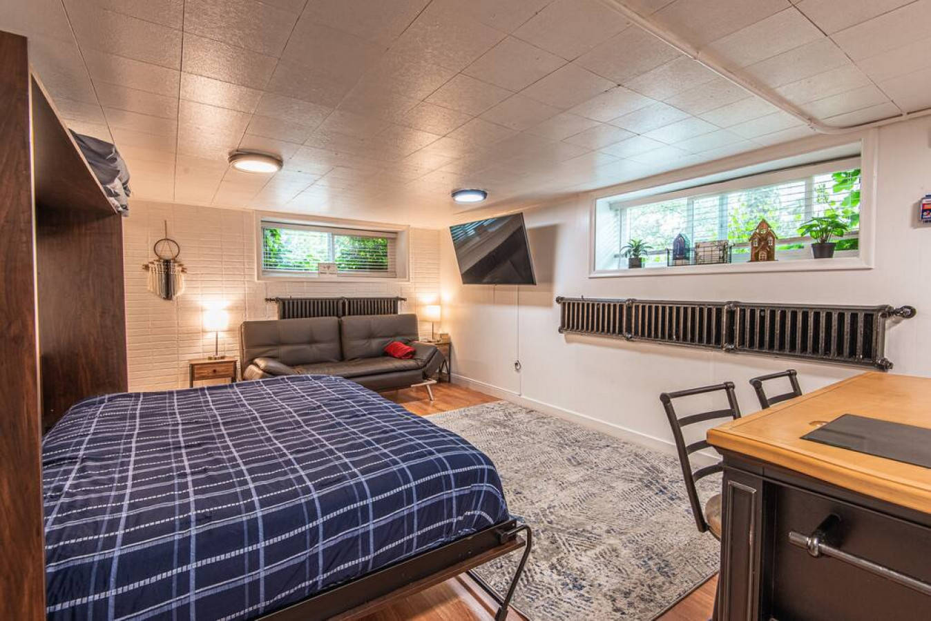 Compact Convenience Studio Bsmt Apartment, Ogden, UT Bed and Breakfasts