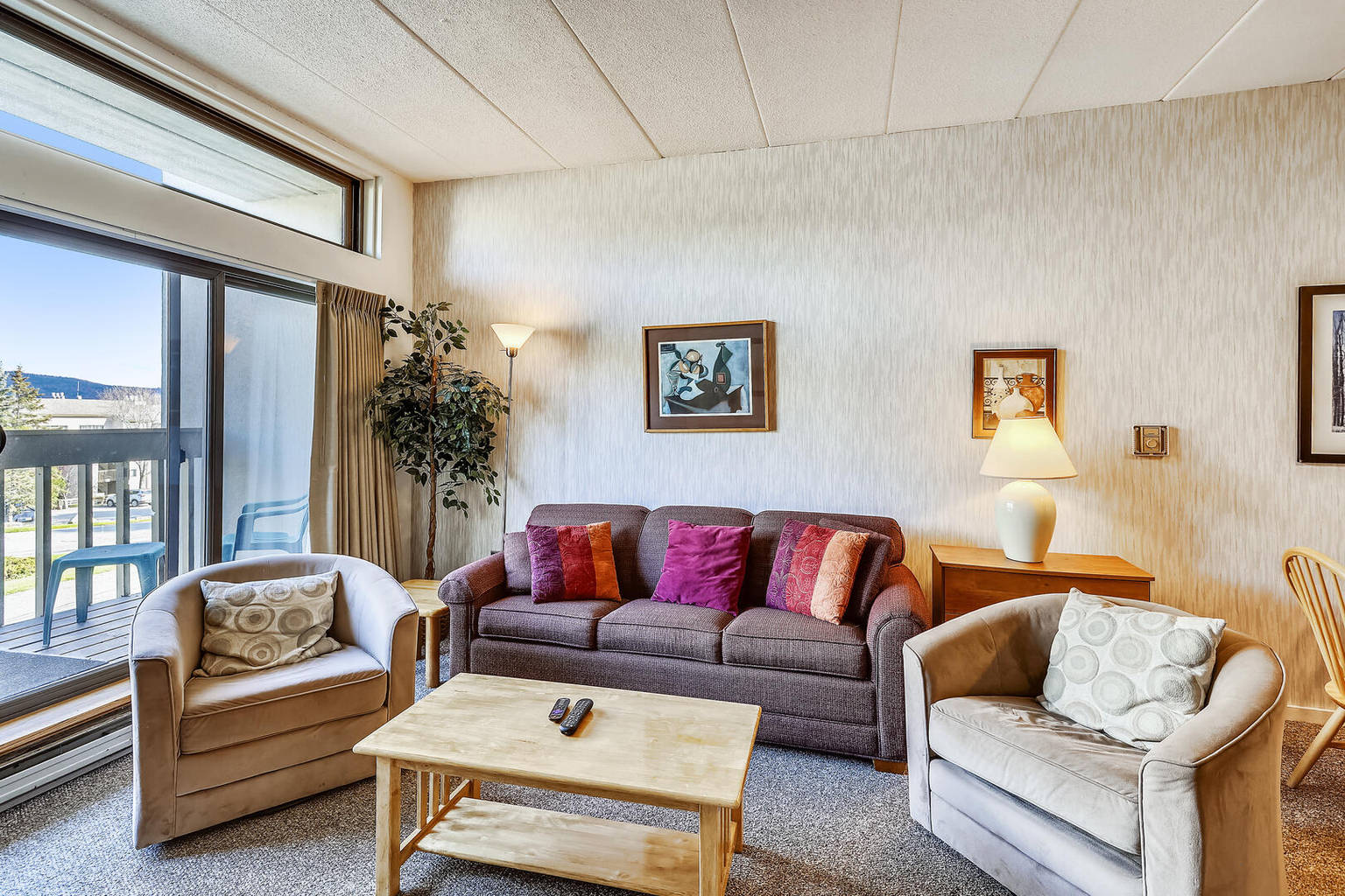 Pinnacle A3 Great open floor plan with high ceilings at the base of