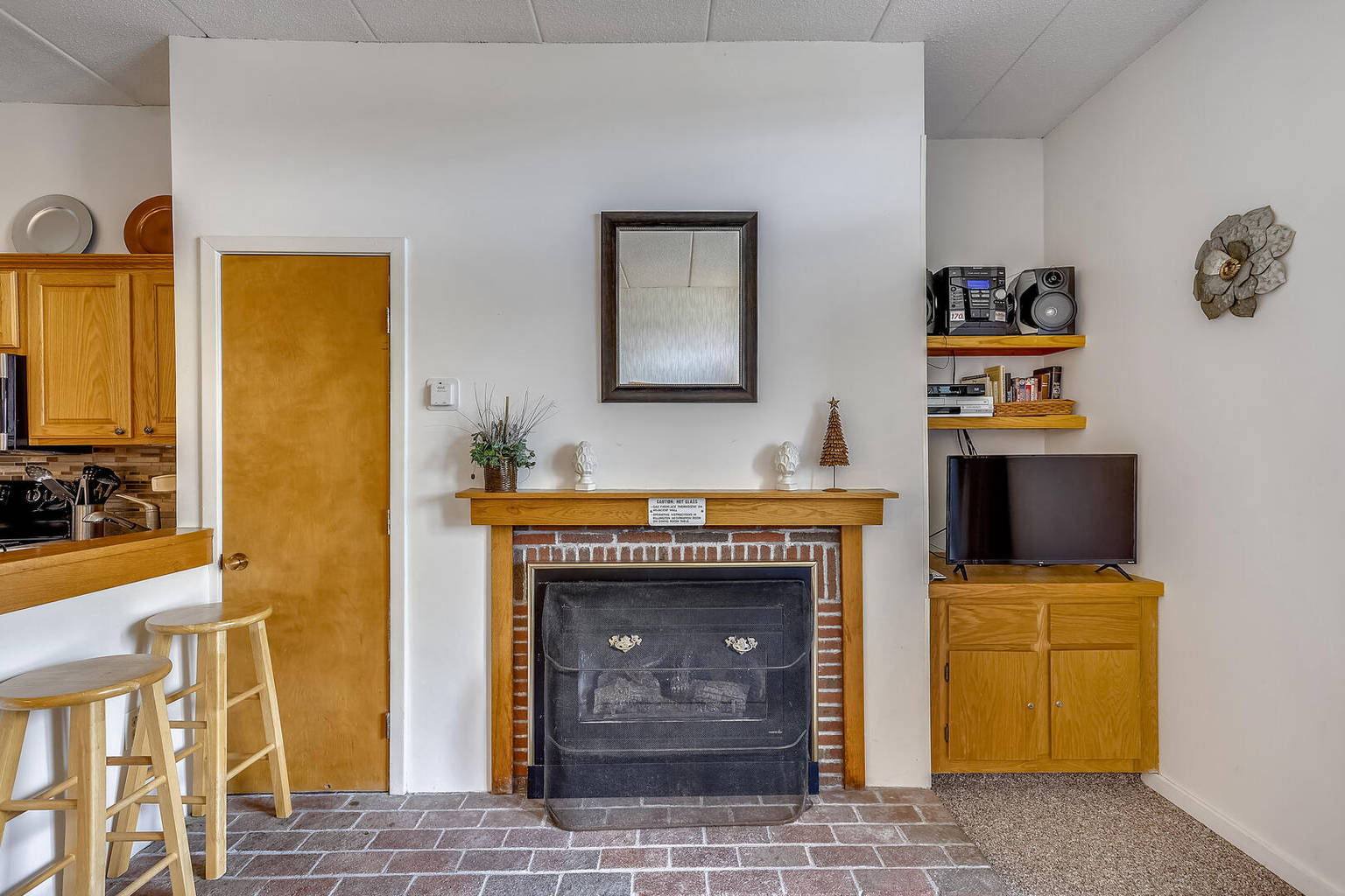 Pinnacle A3 Great open floor plan with high ceilings at the base of