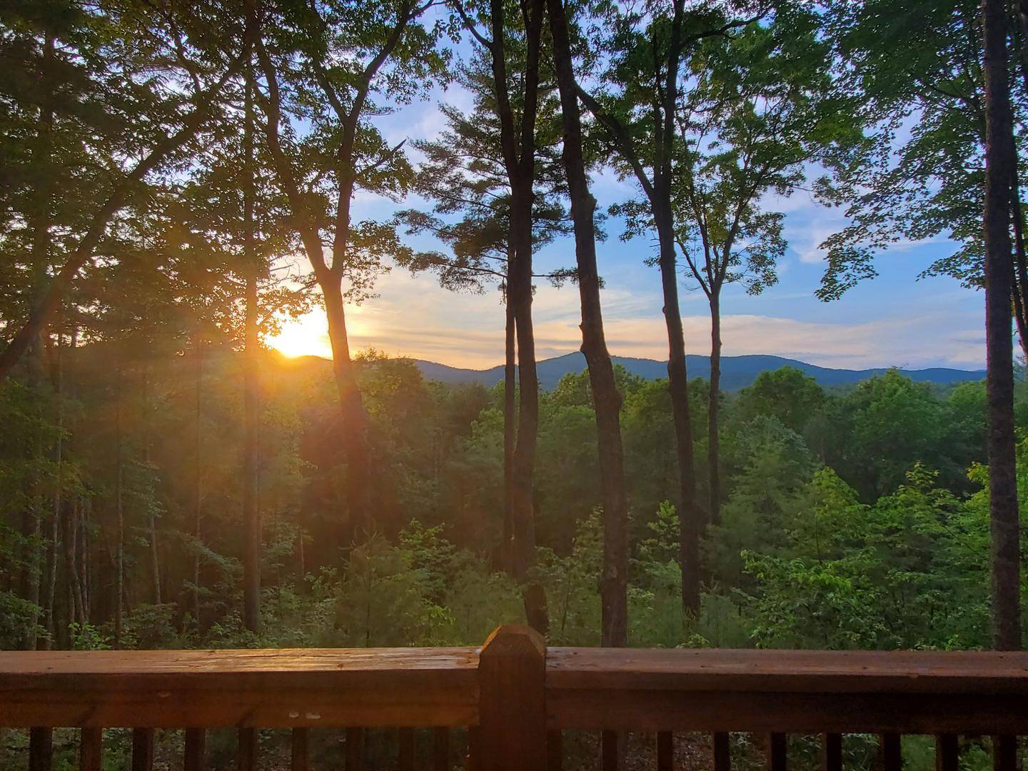 Misty Ridge Has Amazing Views, Outside Fireplace, Hot Tub, Firepit And ...