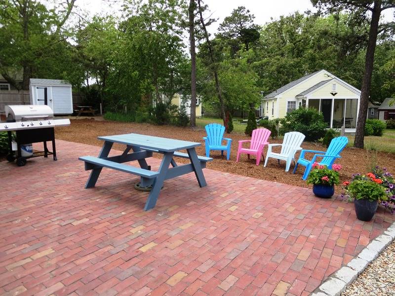 Dennis Massachusetts Bed and Breakfast Inn 13 Garden Lane Dennisport