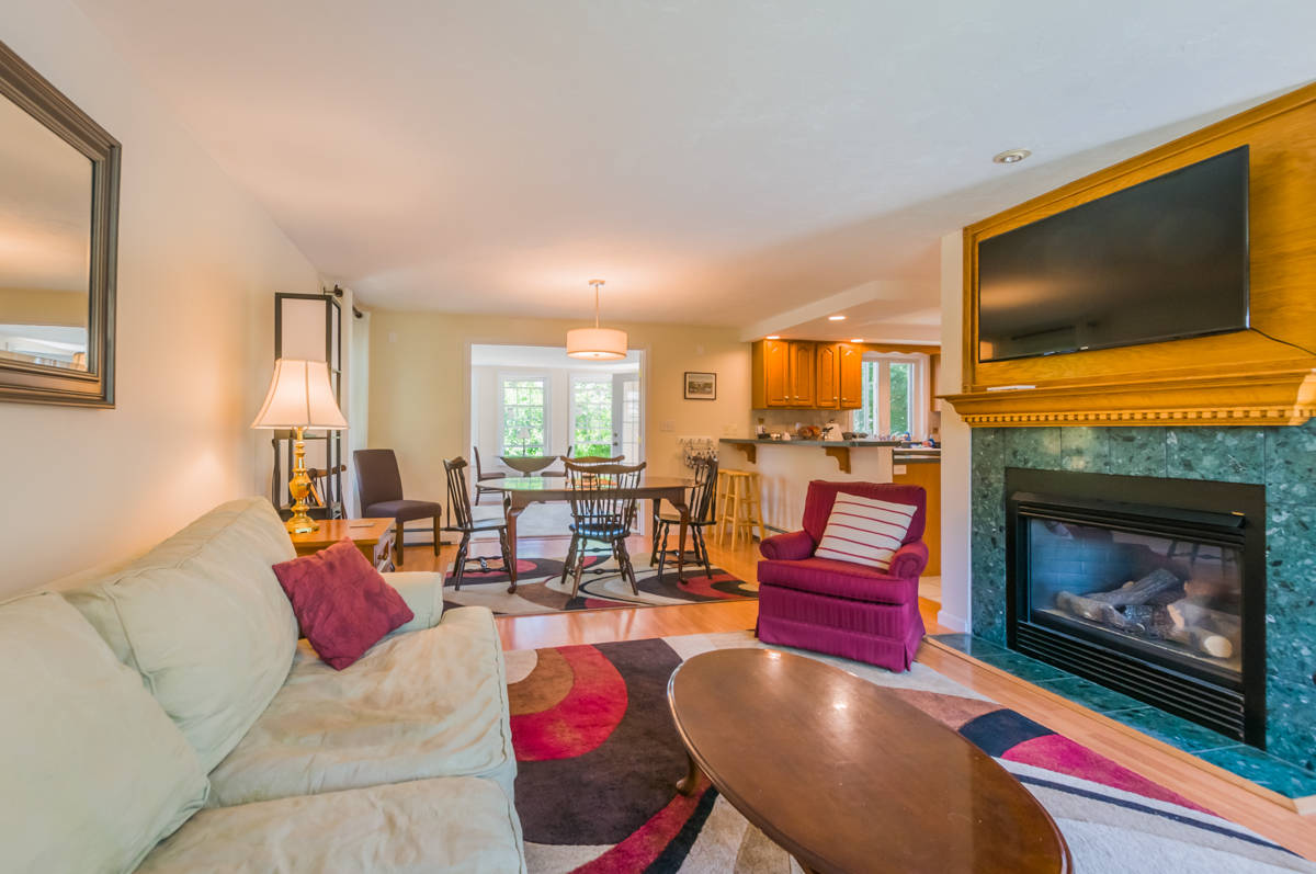 Sandwich Massachusetts Bed and Breakfast Inn 5 Bodfish Avenue Sandwich