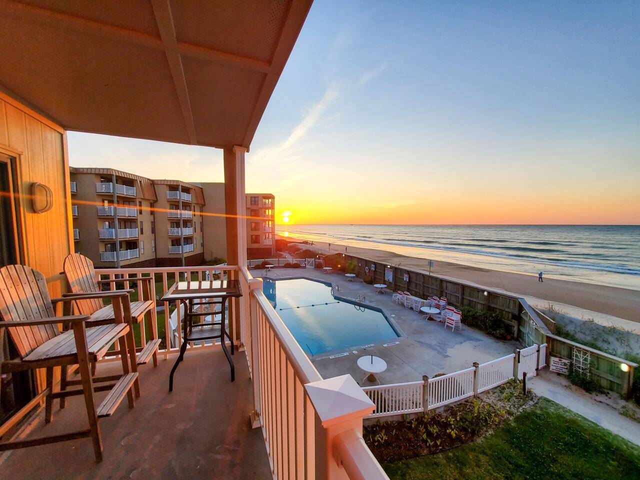 The Driftwood, North Topsail Beach, North Carolina Bed and Breakfasts Inns