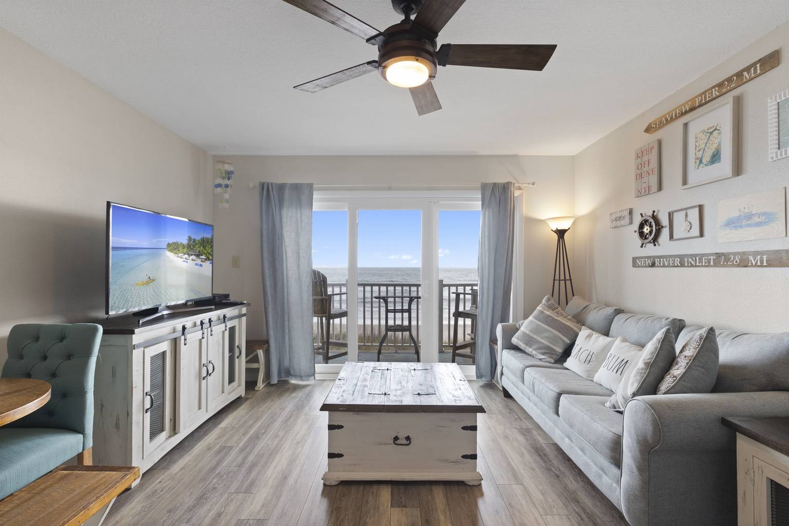 The Driftwood, North Topsail Beach, North Carolina Bed and Breakfasts Inns