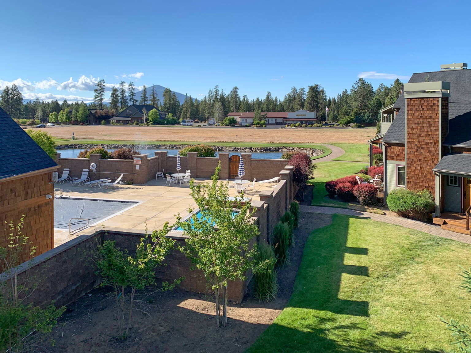 The Three Sisters, Sisters, OR Bed and Breakfasts Inns