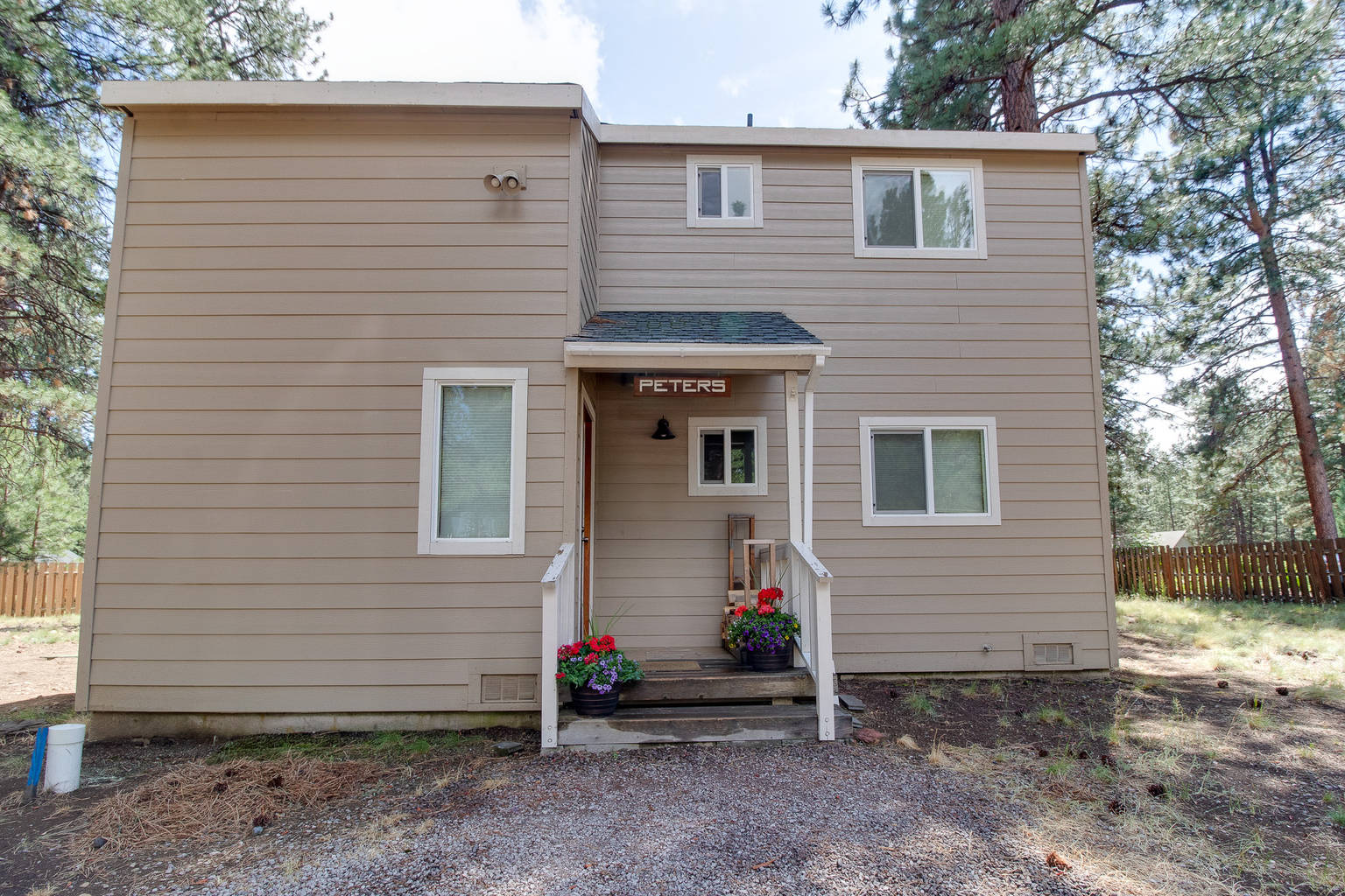 Peters Cabin, Sisters, OR Bed and Breakfasts Inns