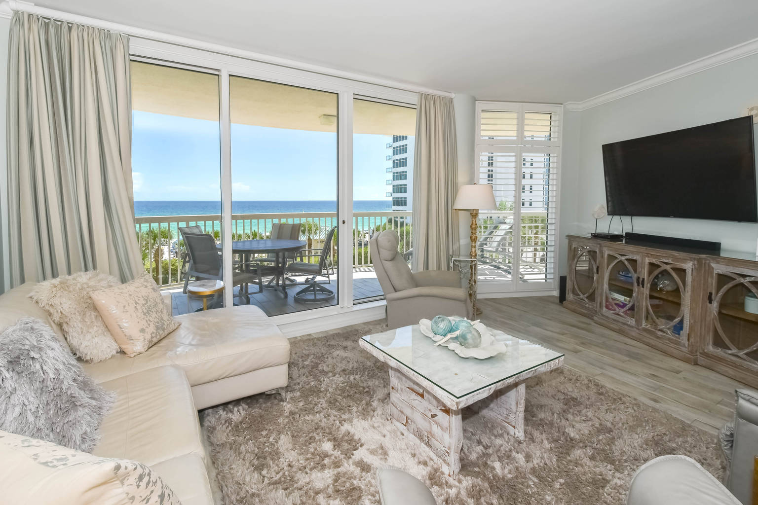 Silver Shells St. Maarten 407, Destin, Florida Bed and Breakfasts Inns