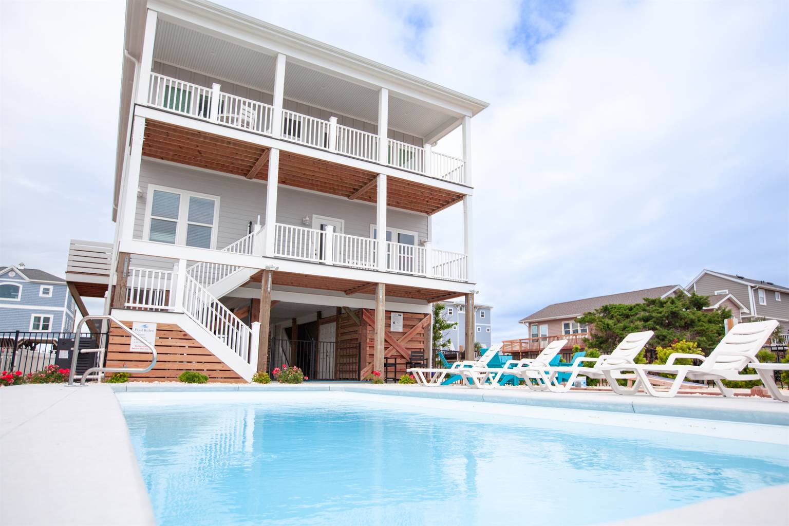 Port Out Starboard Home Oak Island, North Carolina, Oak Island, NC Bed