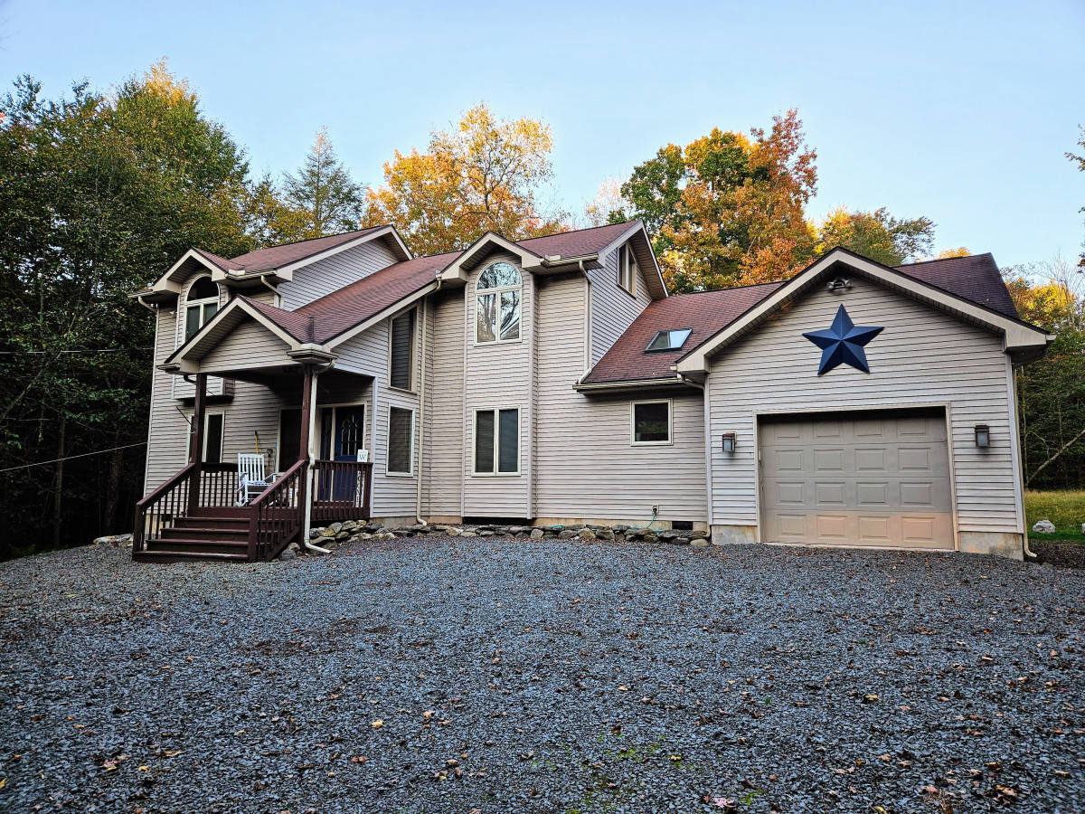 The Peakside Paradise, Gouldsboro, PA Bed and Breakfasts Inns