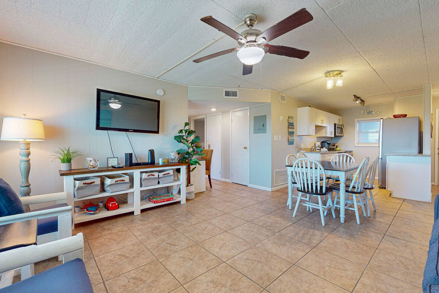 IR110 Seas the Day Port A, Port Aransas, Texas Bed and Breakfasts Inns