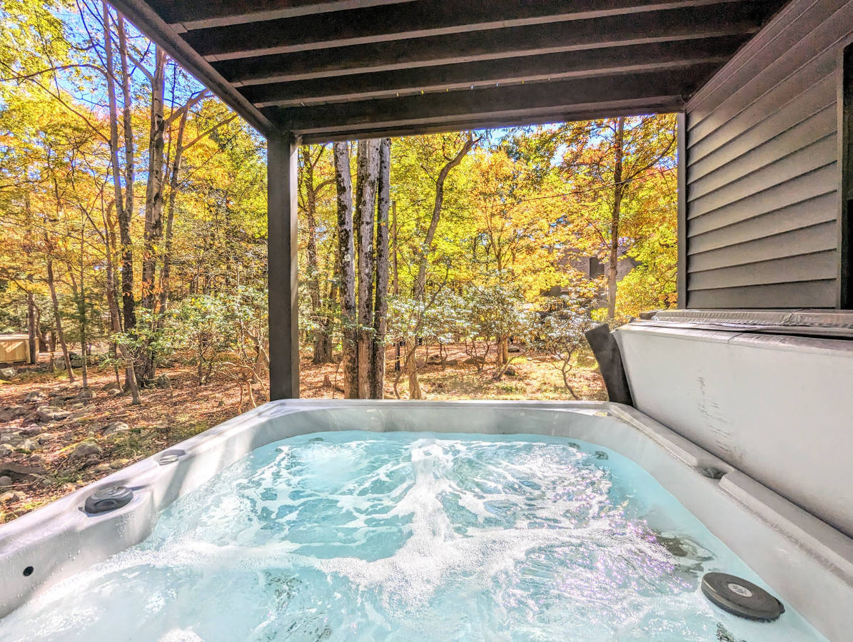 The Breck, Lake Harmony, PA Bed and Breakfasts Inns