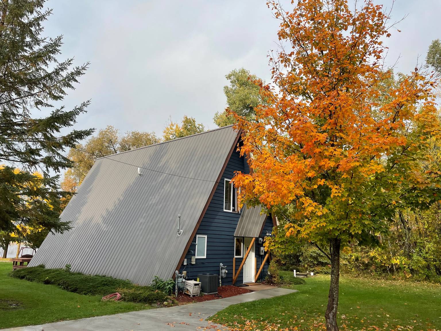 The Aframe on Bass Lake, Grand Rapids, MN Bed and Breakfasts Inns