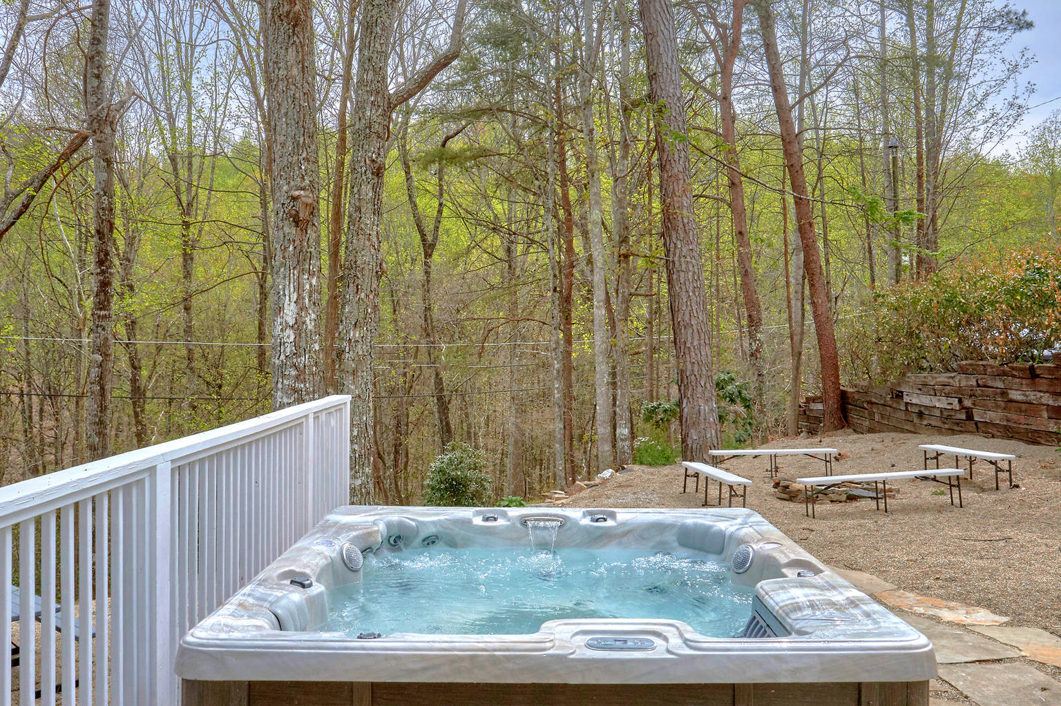 The Skybox Lodge, Gatlinburg, Tennessee Bed and Breakfasts Inns