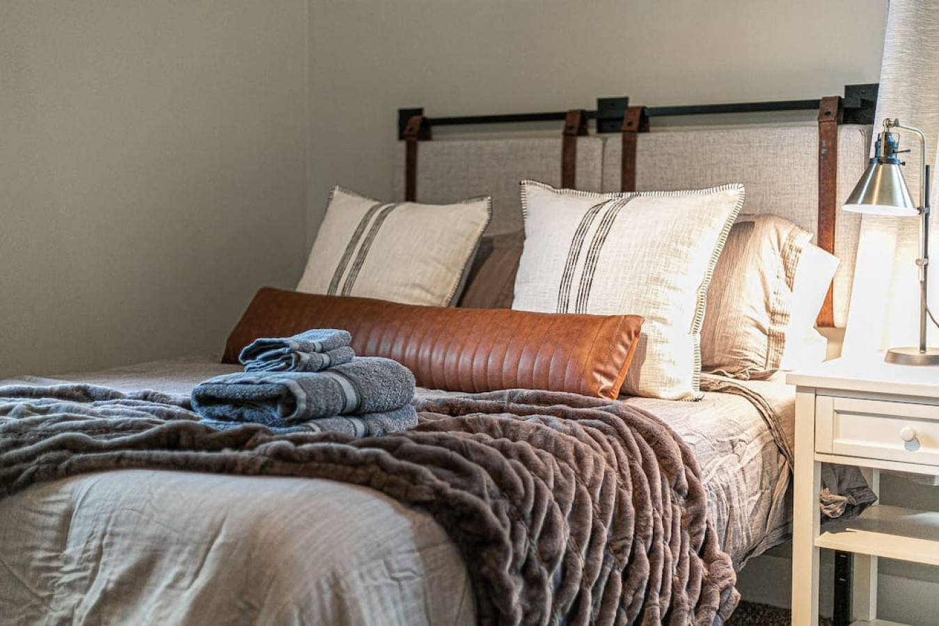 Jennings · Downtown Knox! Walk to Food & Drinks + Fire Pit, Knoxville