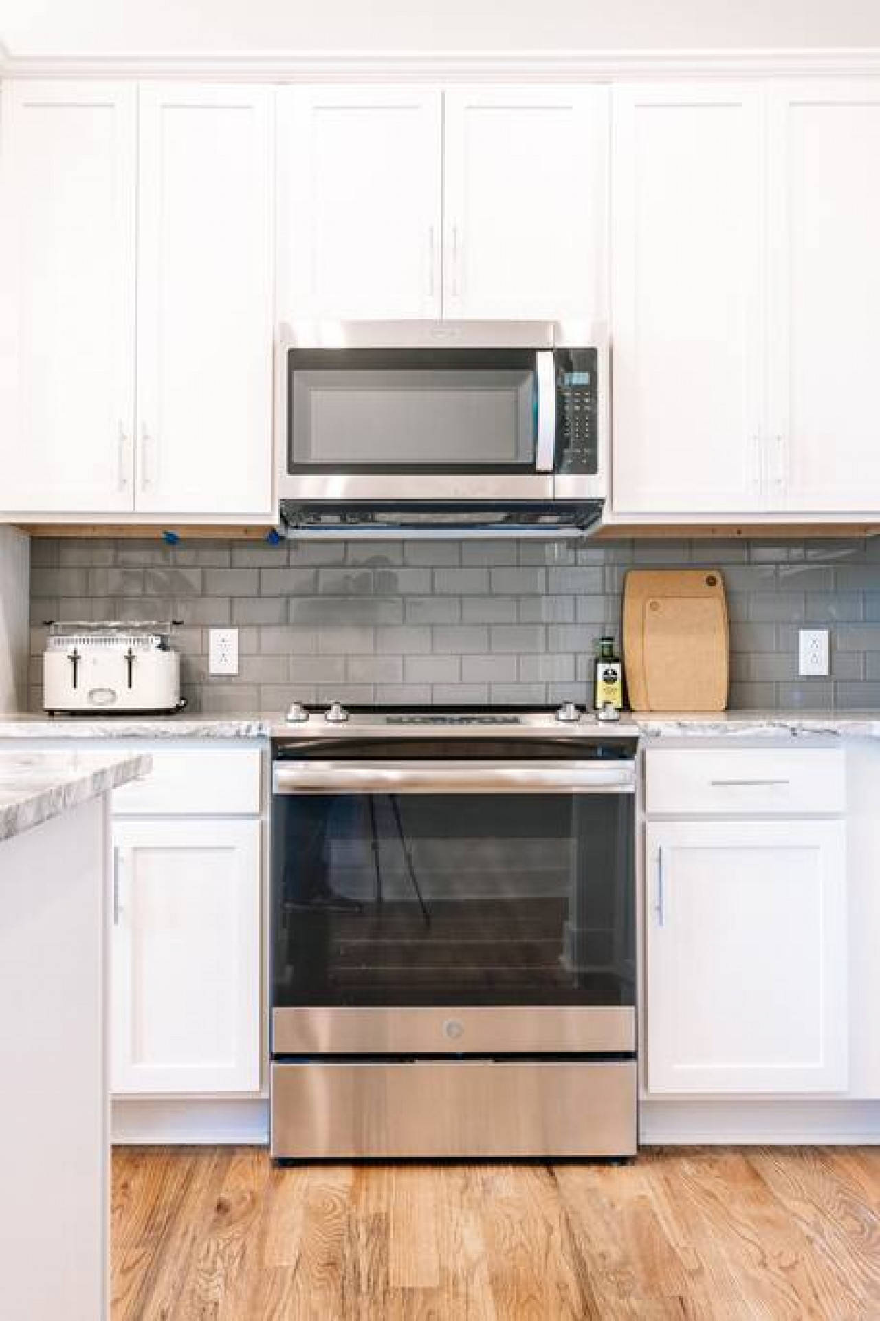 Bright & Airy Loft with Peloton Bike , Knoxville, TN Bed and Breakfasts