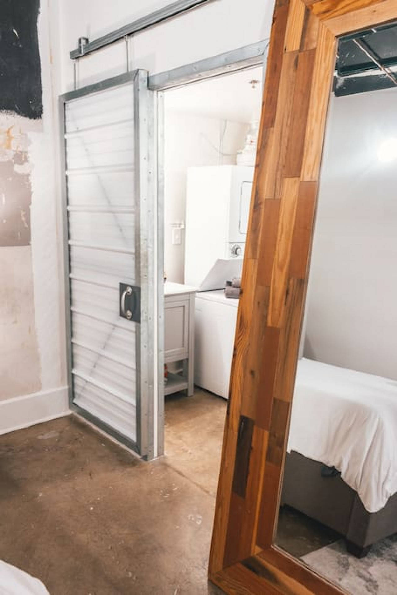 Urban Loft ≫ Corner of Downtown & Old City ≪, Knoxville, TN Bed and