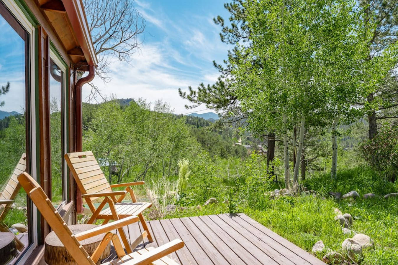 Owl Chalet Cabin at 8500' near Black Hawk, Nederland & Eldora, Rollinsville, CO Bed and