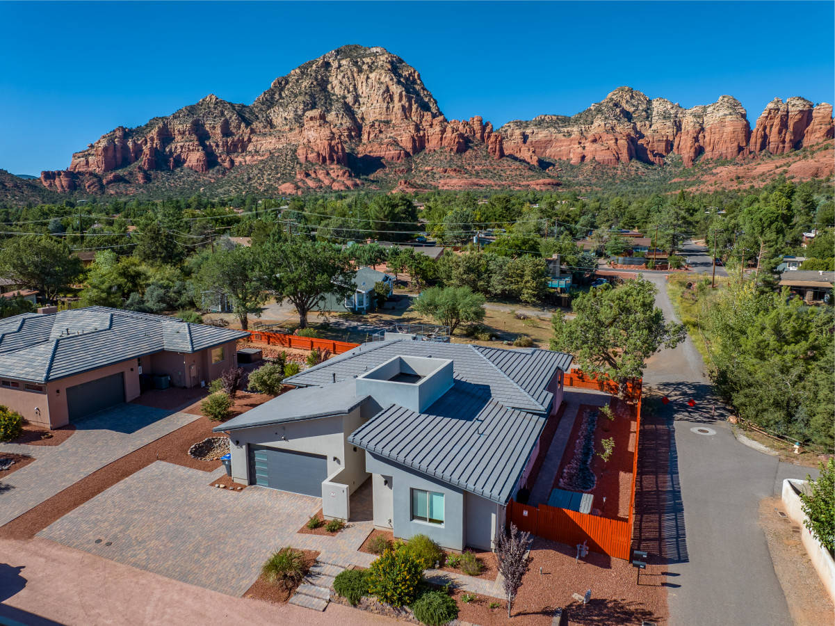 Sedona Desert Modern Hot Tub & Rooftop Deck with 360 Views, Sedona