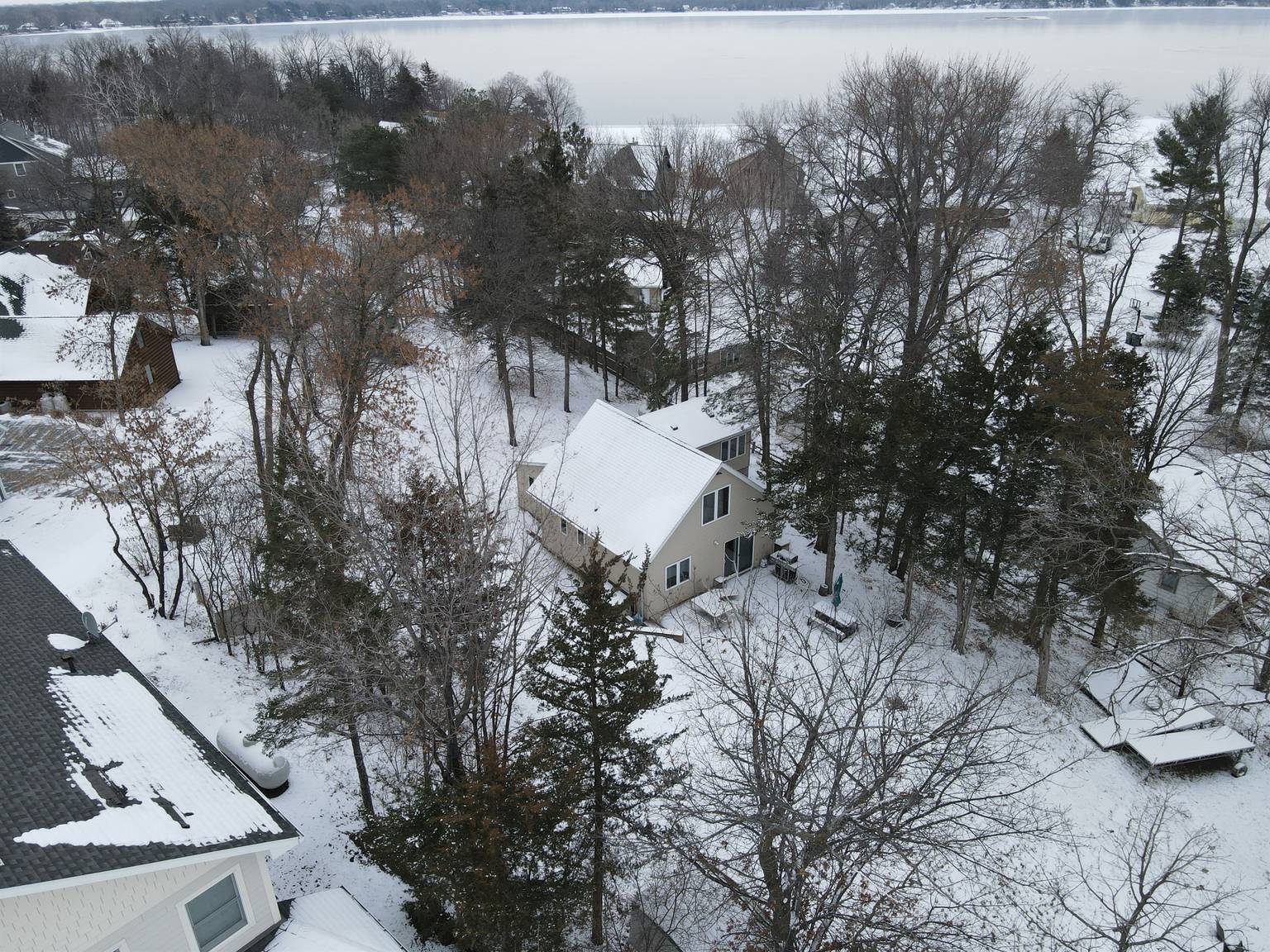 Lake Sylvia Peninsula Cabin, Annandale, MN Bed and Breakfasts Inns