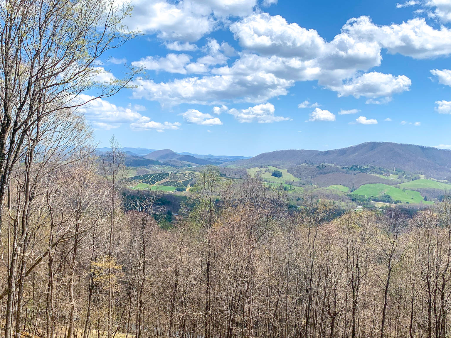 EL CABITAN, West Jefferson, North Carolina Bed and Breakfasts Inns