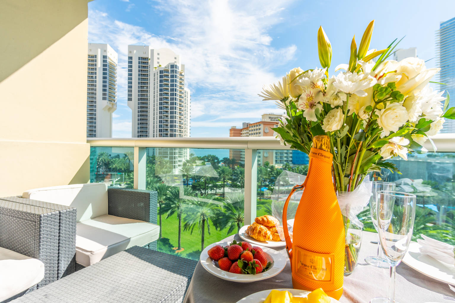 Sunny Isles Beach. Vacation Rental