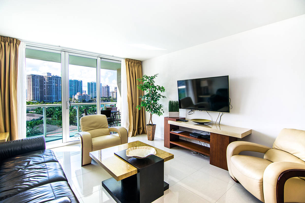 Sunny Isles Beach. Vacation Rental