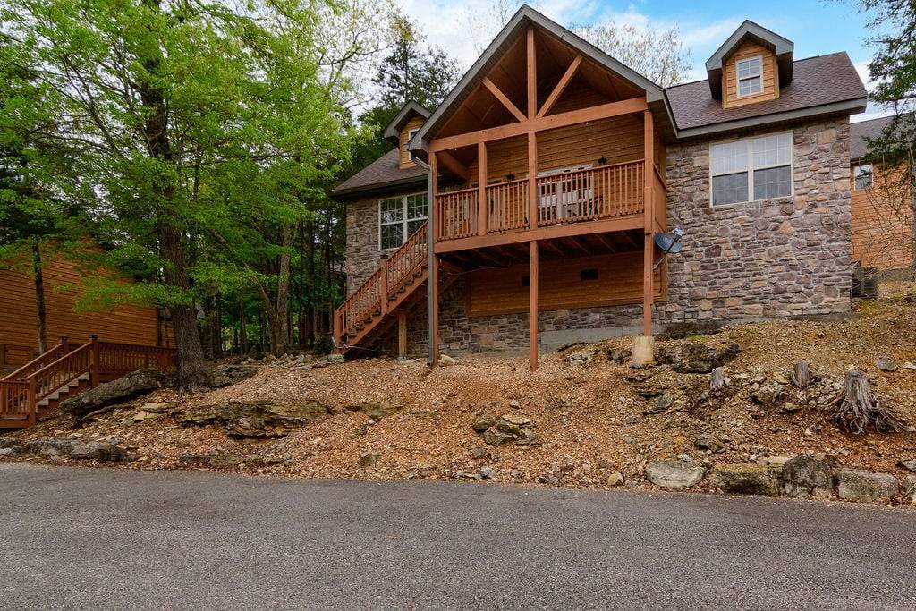 Reeds Spring Vacation Rental