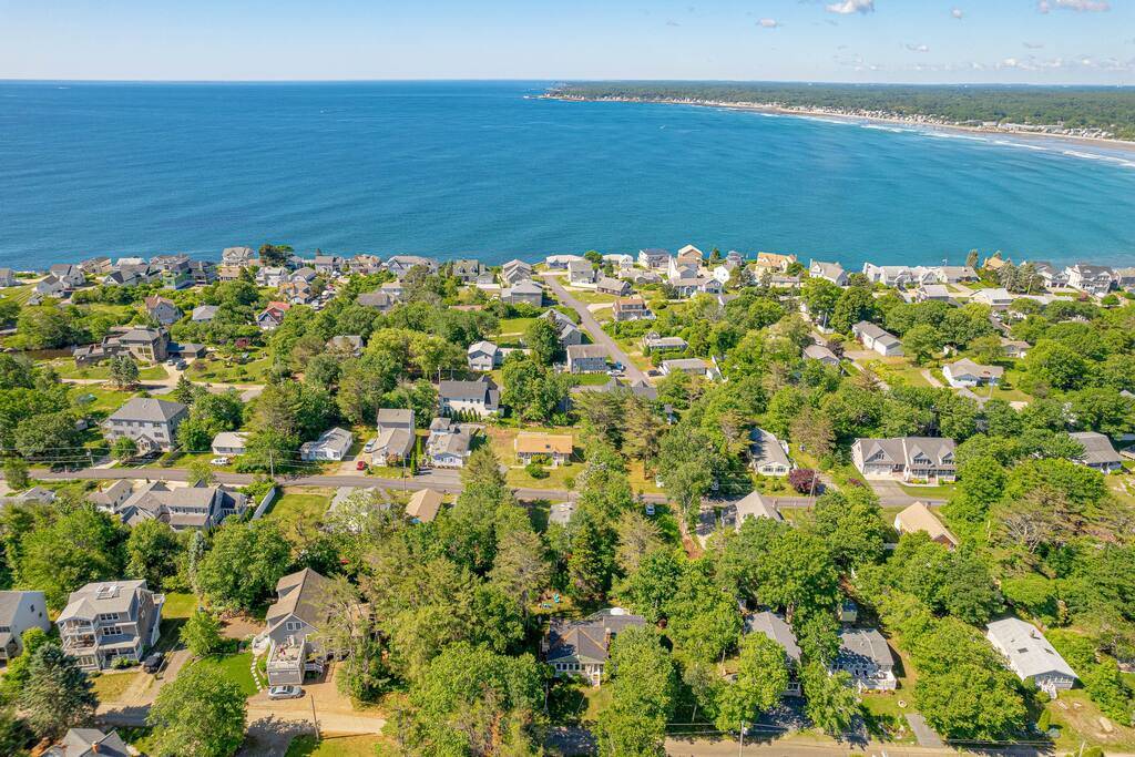 Nubble Peninsula Vacation Rental