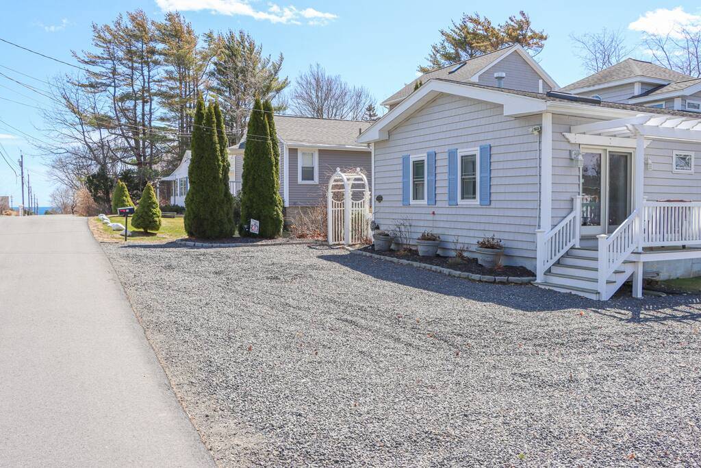 Nubble Peninsula Vacation Rental