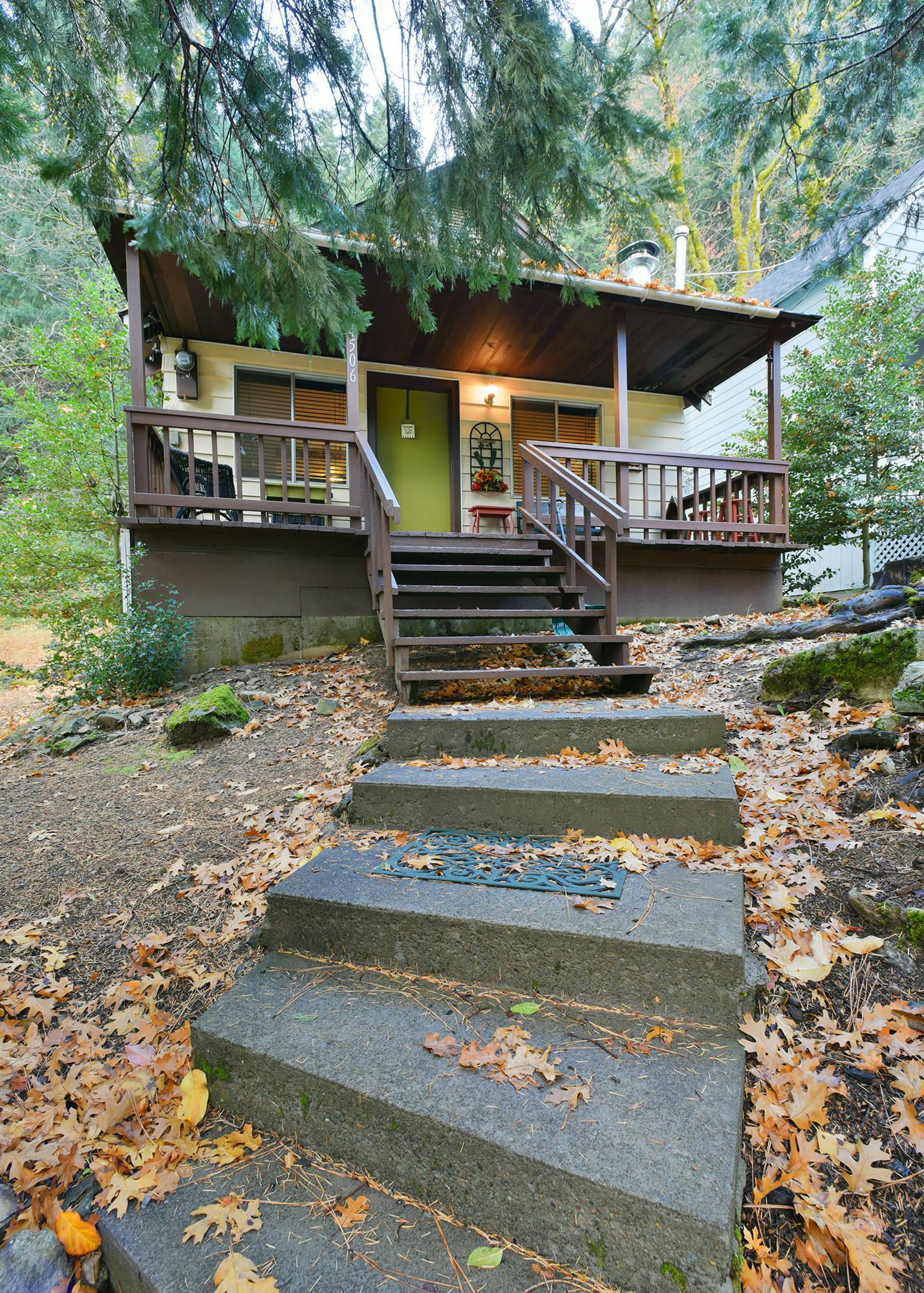 Dunsmuir Vacation Rental