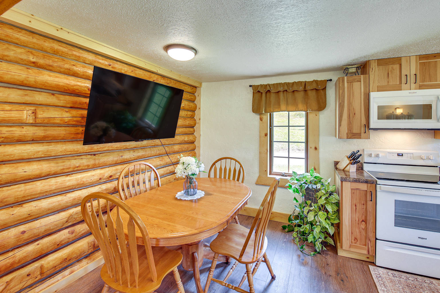 Custer Vacation Rental