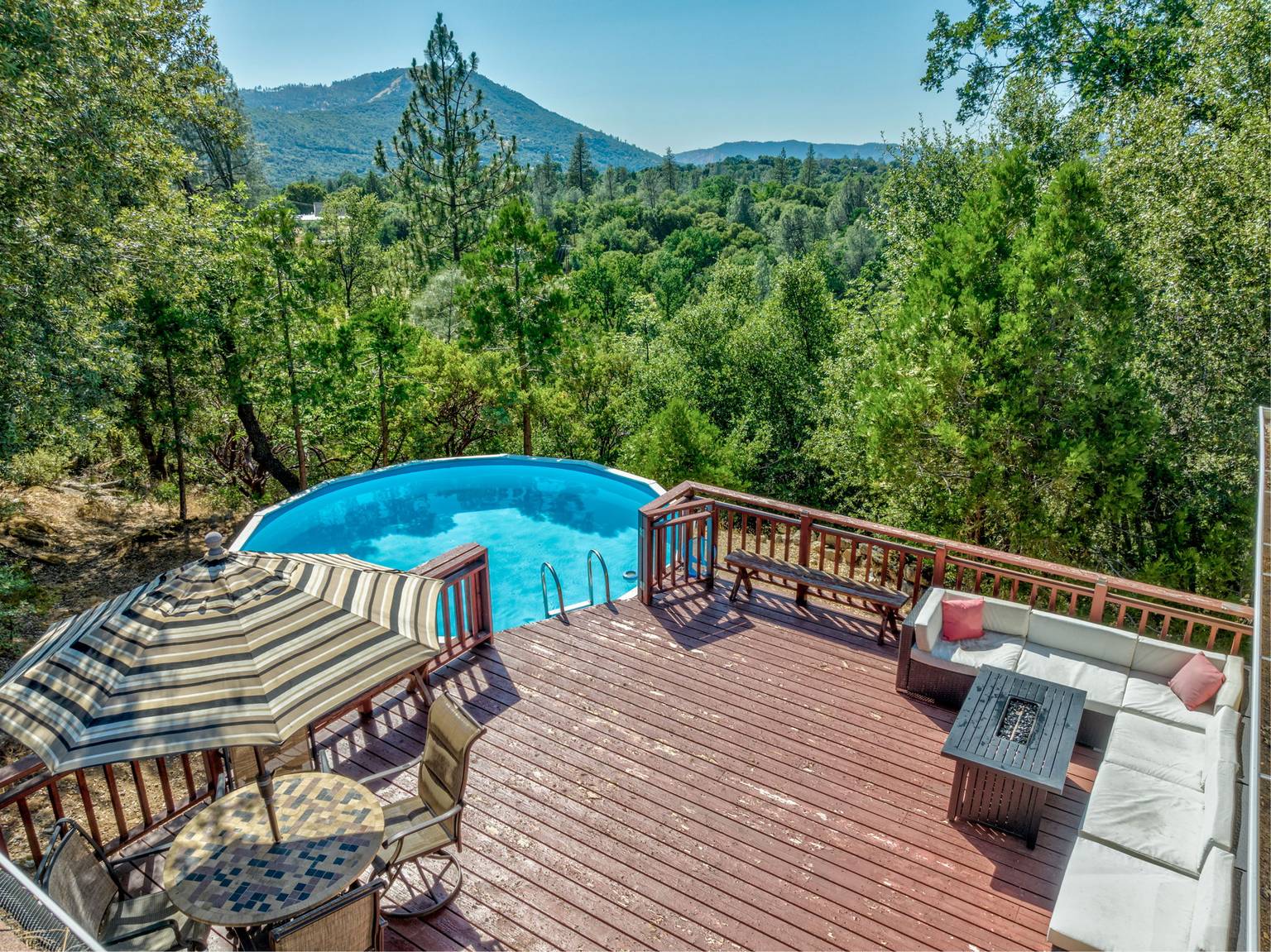 Oakhurst Vacation Rental