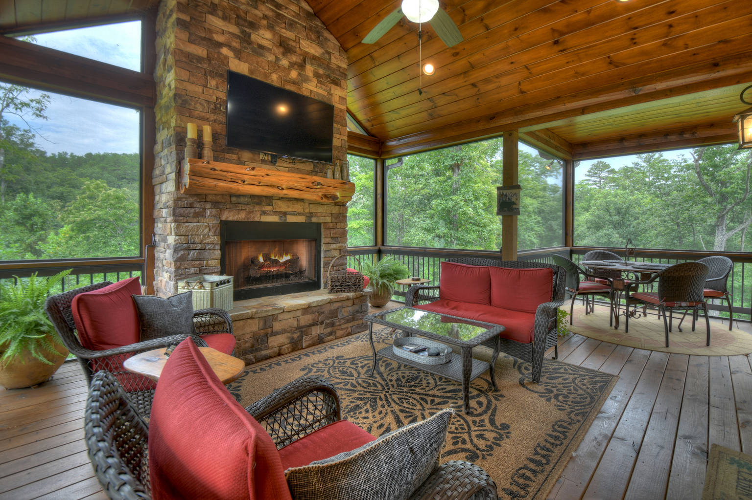 Mineral Bluff Vacation Rental