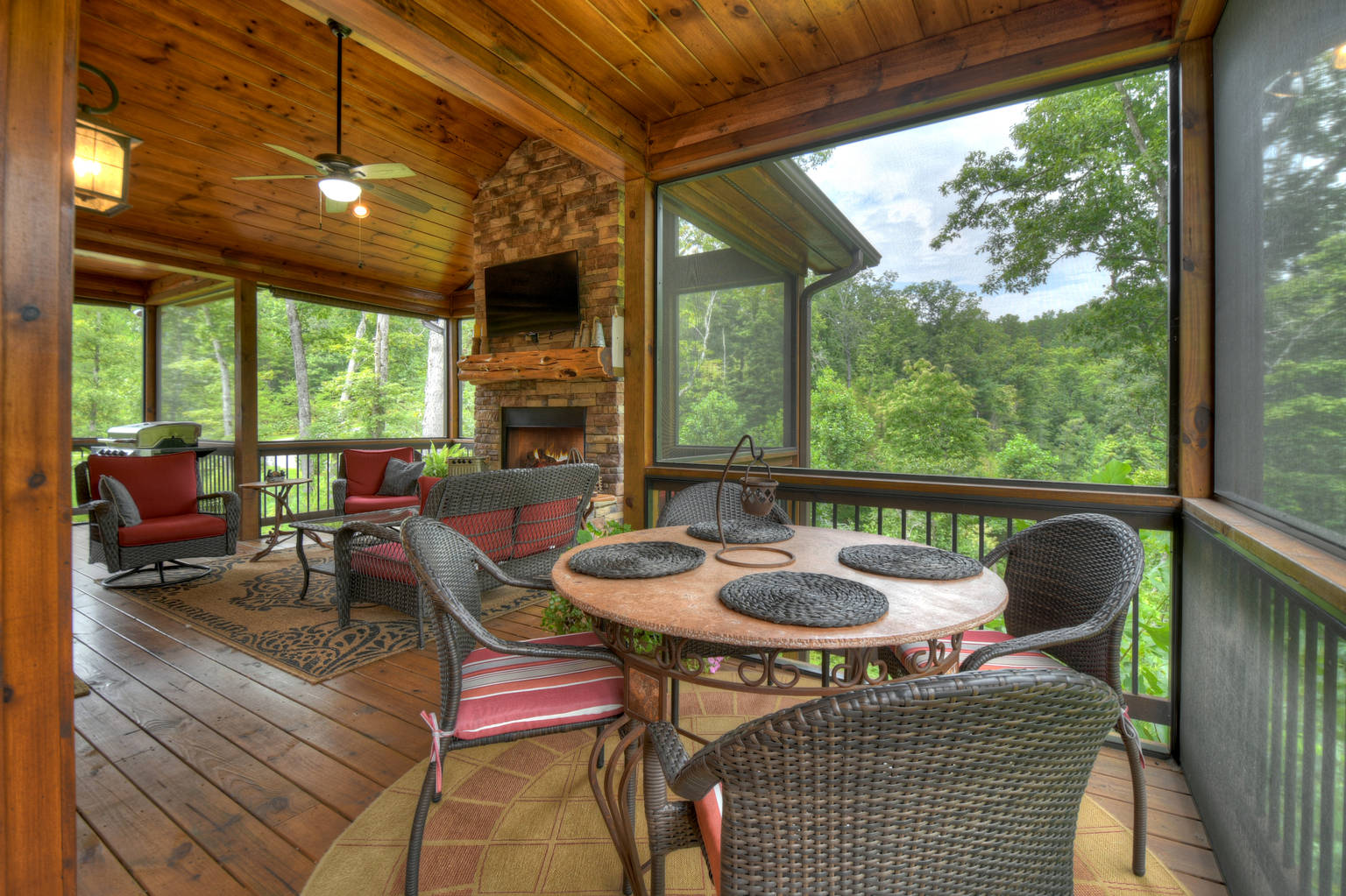 Mineral Bluff Vacation Rental