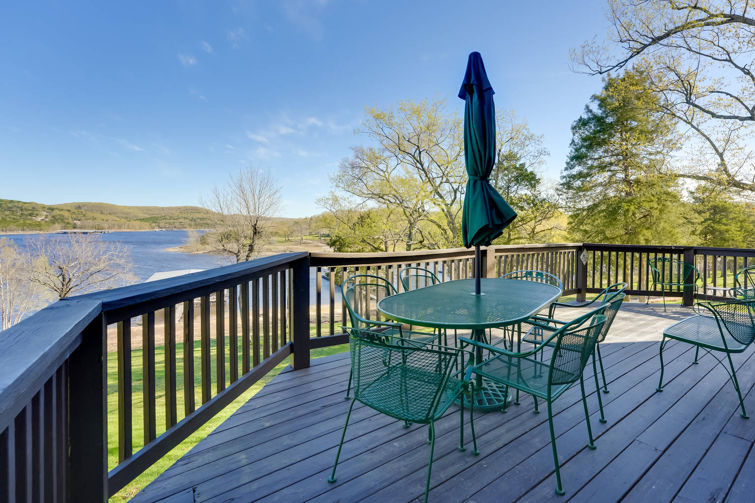 Reeds Spring Vacation Rental