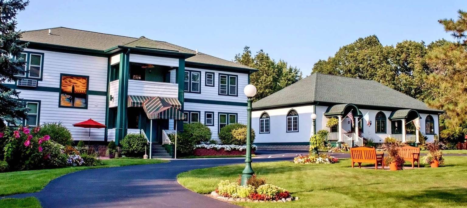 The Victoria Resort Bed & Breakfast and Cottages