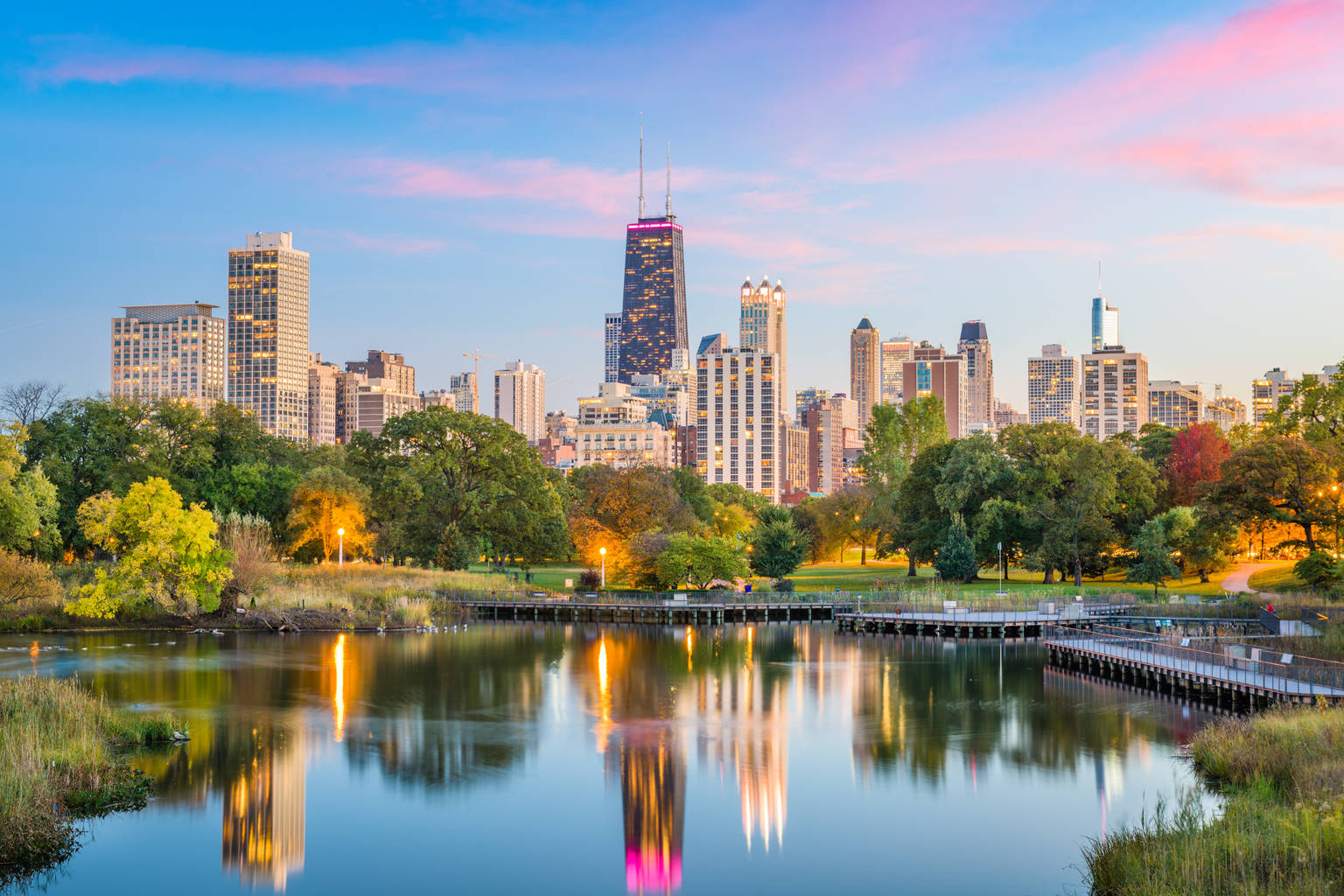 Chicago, Illinois Vacation Rentals: Houses, Mansions, Apartments, Townhomes, Condos, & More 