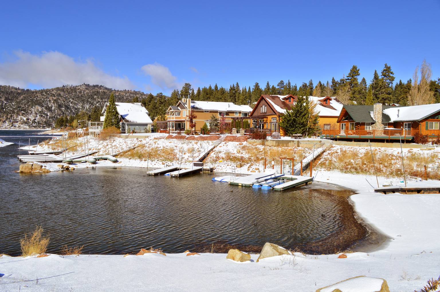 Big Bear City, California Vacation Rentals: Cabins, Houses, & Luxury Stays