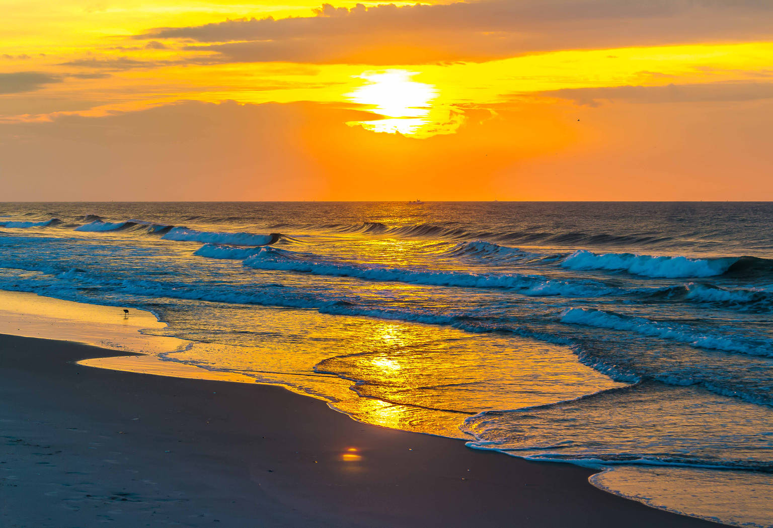 Atlantic Beach, North Carolina Vacation Rentals: Houses, Condos, & Luxury Homes